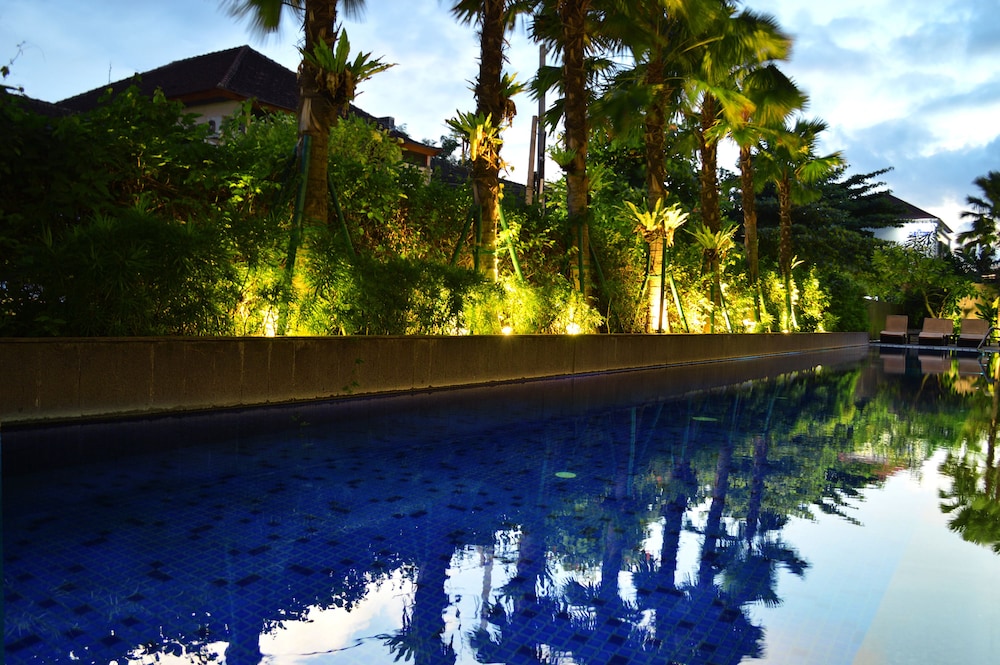 Harris Hotel Seminyak 44/50