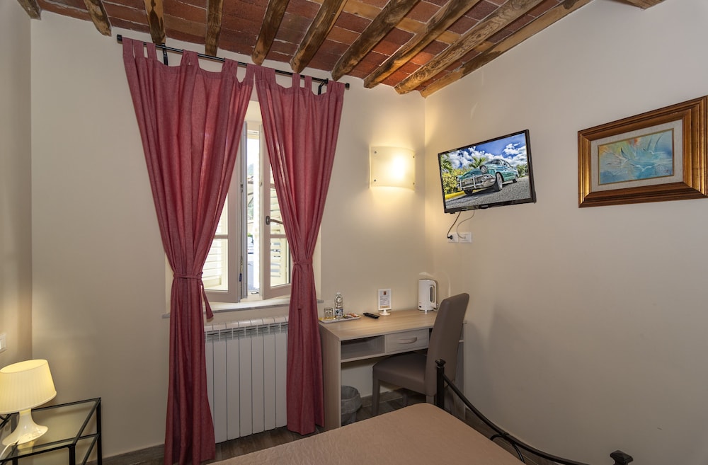 Art Gallery B&B 22/33