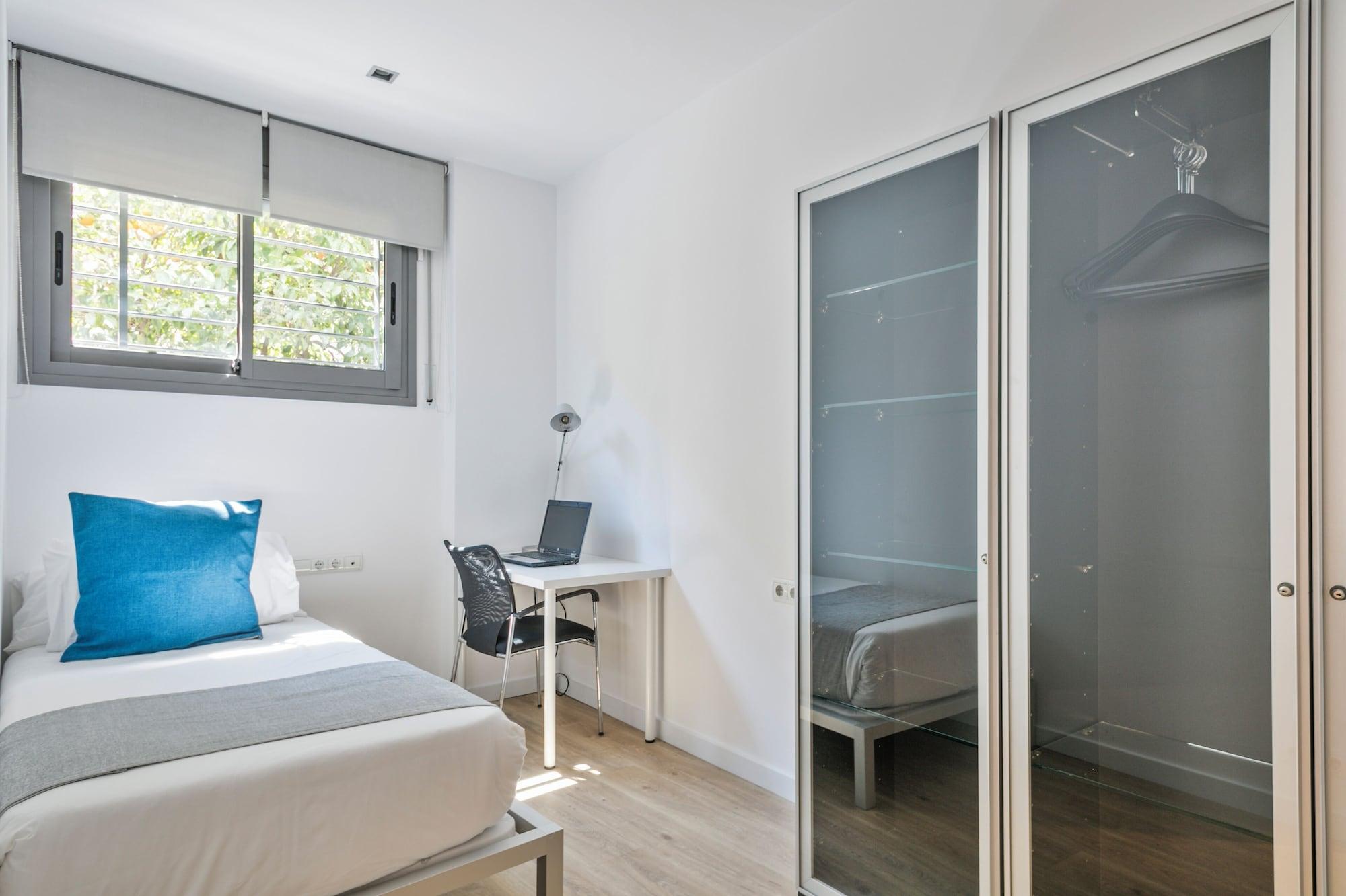 Family, House، Lugaris Rambla 3/10