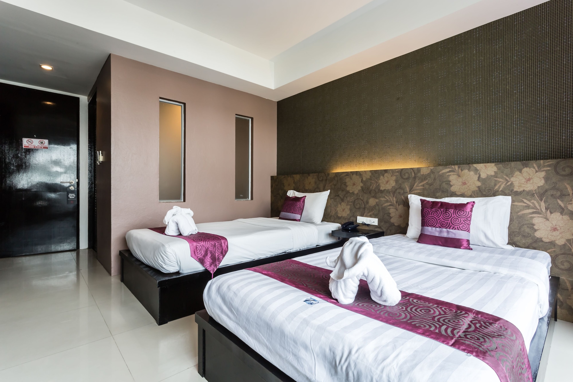 SUPERIOR, TWIN BEDS