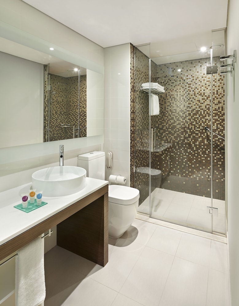 Hyatt Place Dubai Al Rigga Residences 50/50