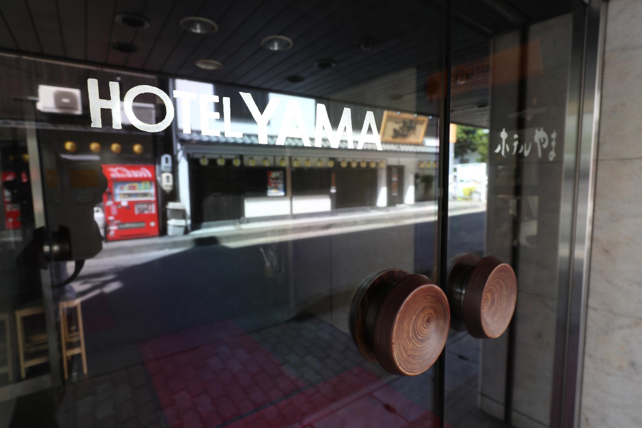 Hotel Yama 34/37