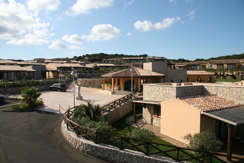 Residence Punta Falcone 1/50