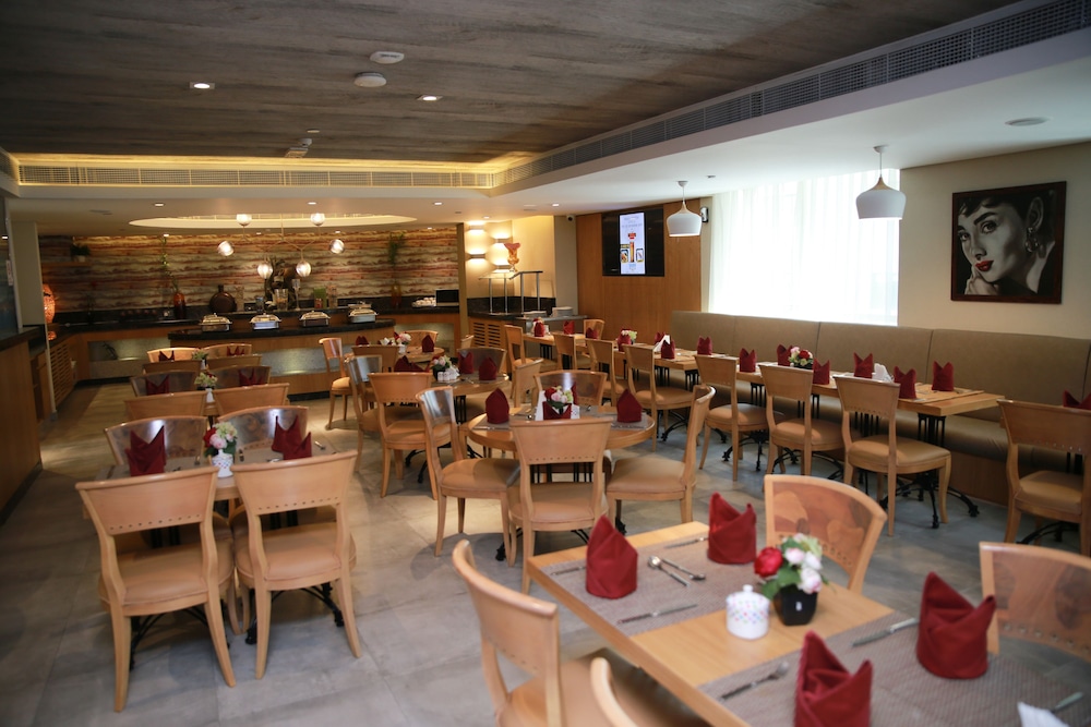 Versailles by Vieras Hotel 34/47