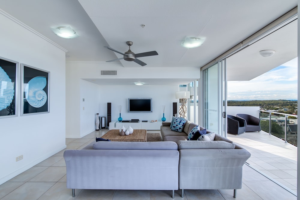 Aspect Caloundra 57/76
