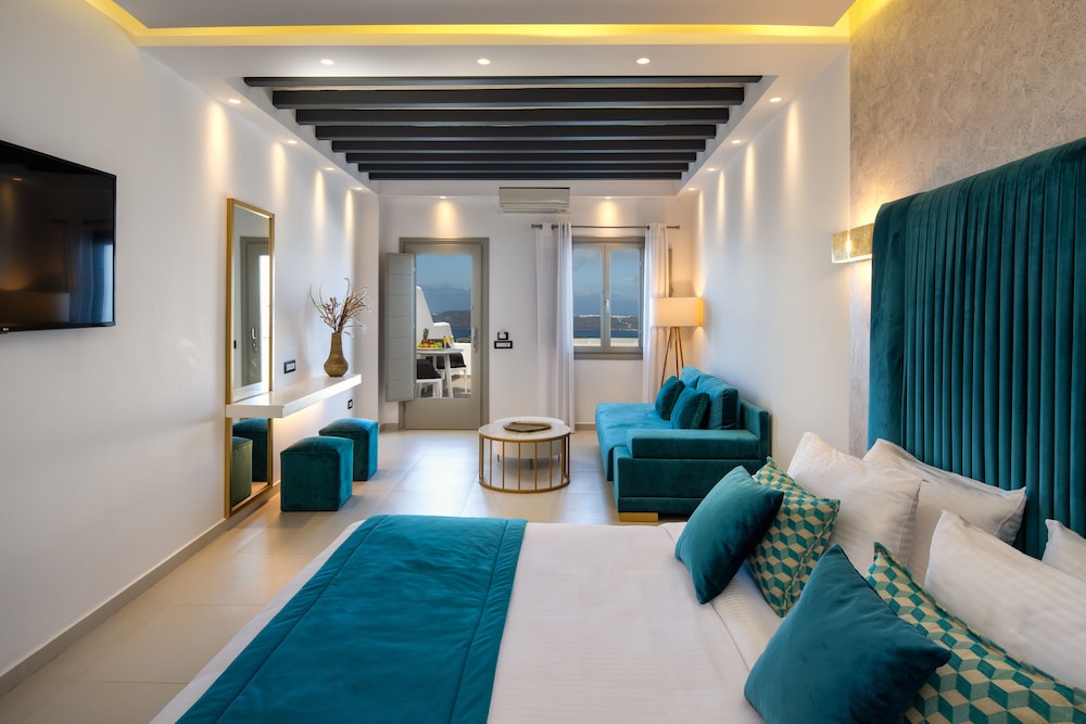 Aura Suites 16/31