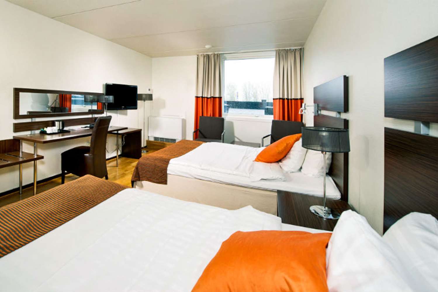 Quality Hotel Winn 6/34