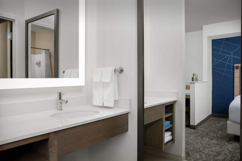 Suite, Multiple Beds, Accessible