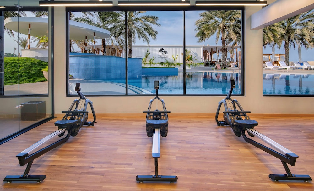 Radisson Blu Hotel and Resort Abu Dhabi Corniche 63/88