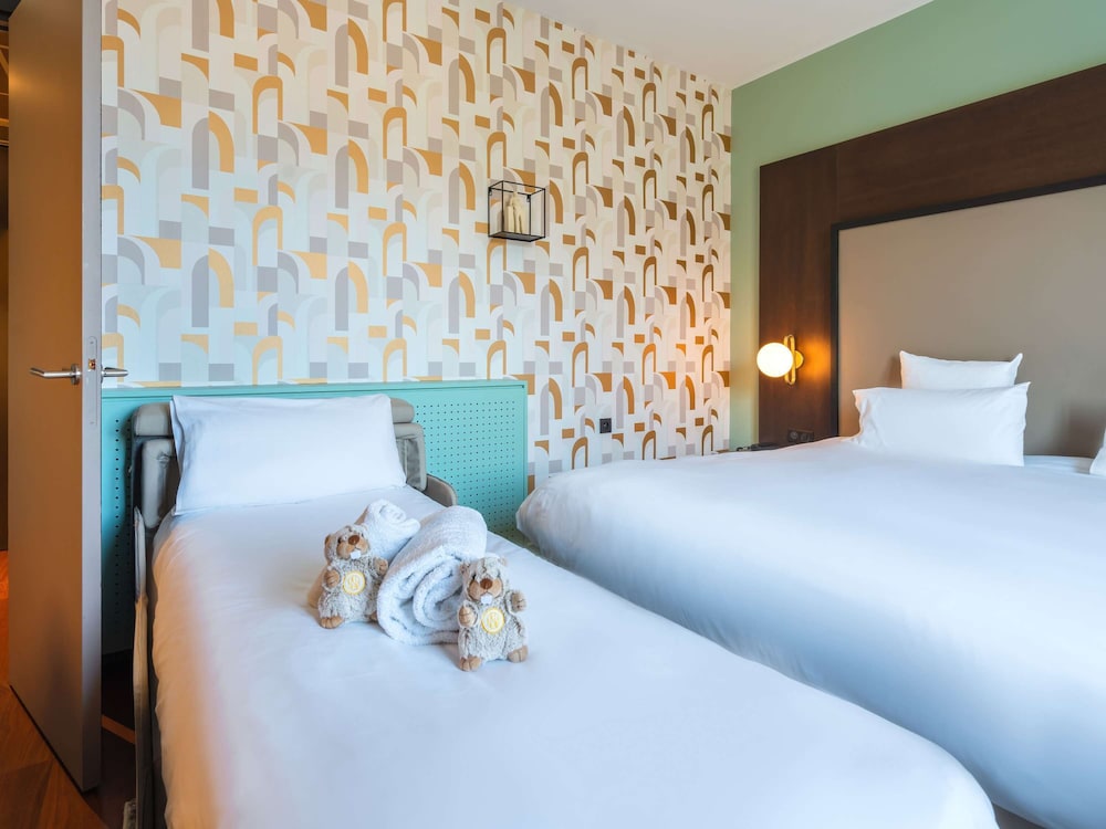 Splendid Hotel Lac d Annecy, Handwritten Collection 6/50