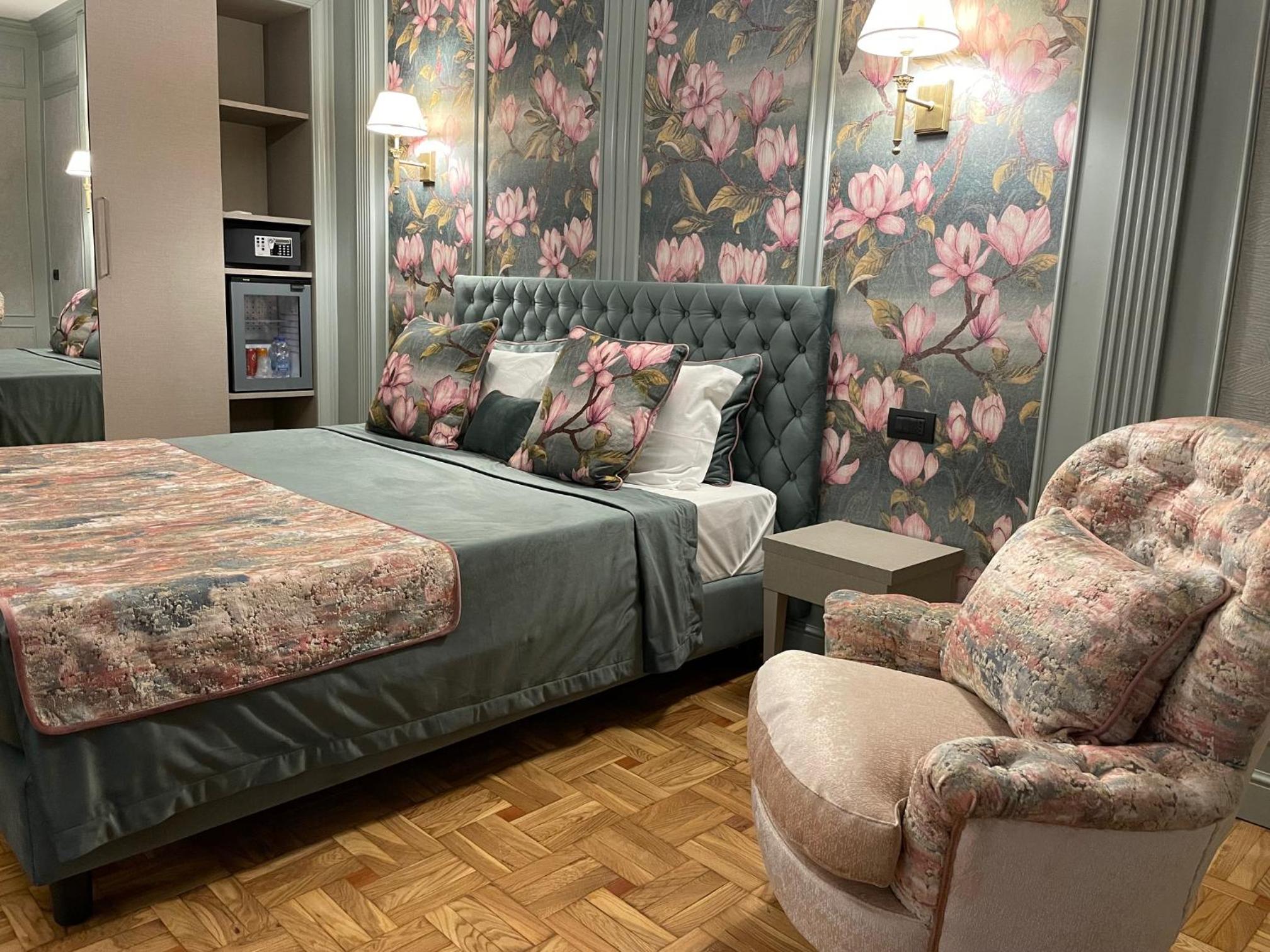 Junior Suite, King Bed, Sauna