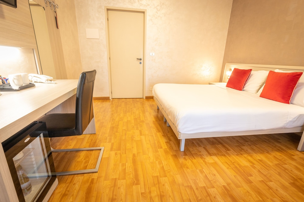 Comfort, Twin Beds, Lis Hotel 6/10