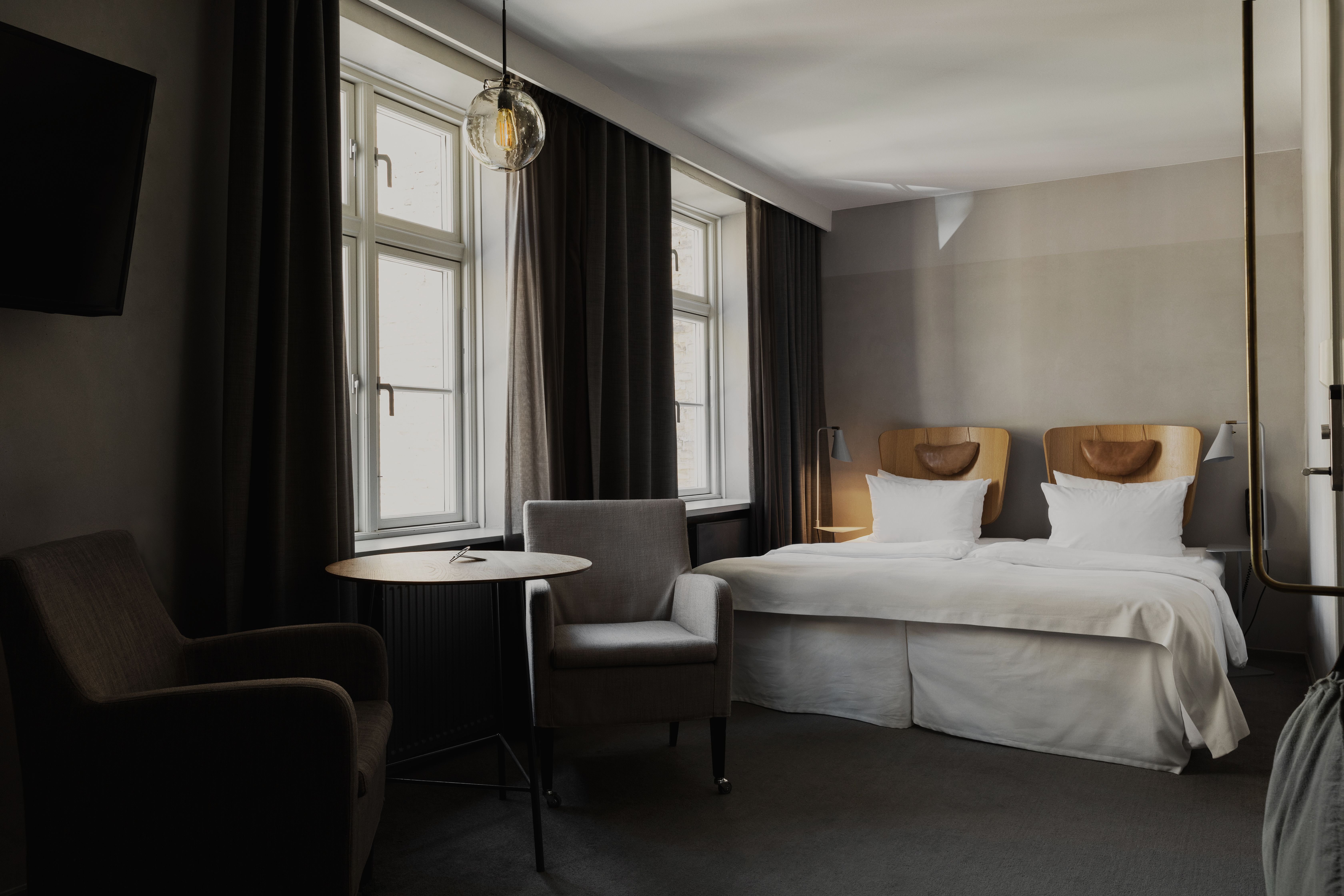 Hotel SP34 23/63