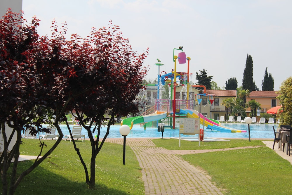 Gasparina Village Campground 33/50