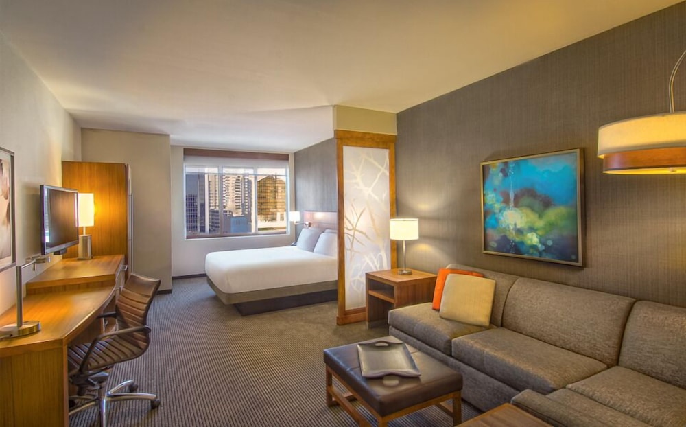 Hyatt Place Charlotte Downtown 25/68