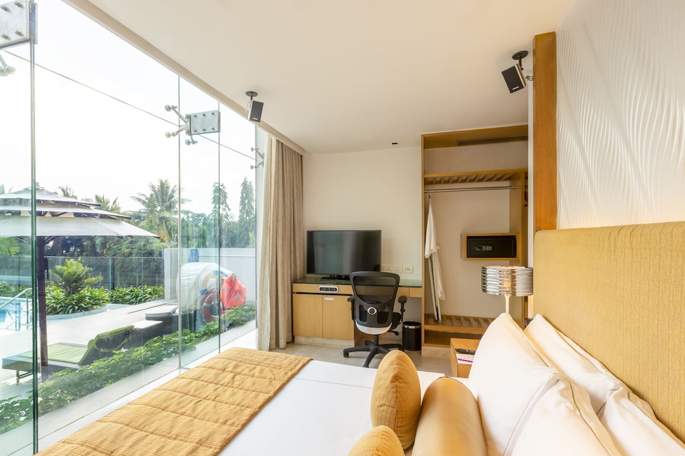 Vivanta Bengaluru Whitefield 56/82