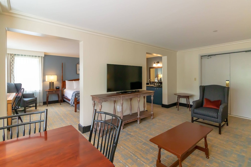 Williamsburg Lodge 27/39