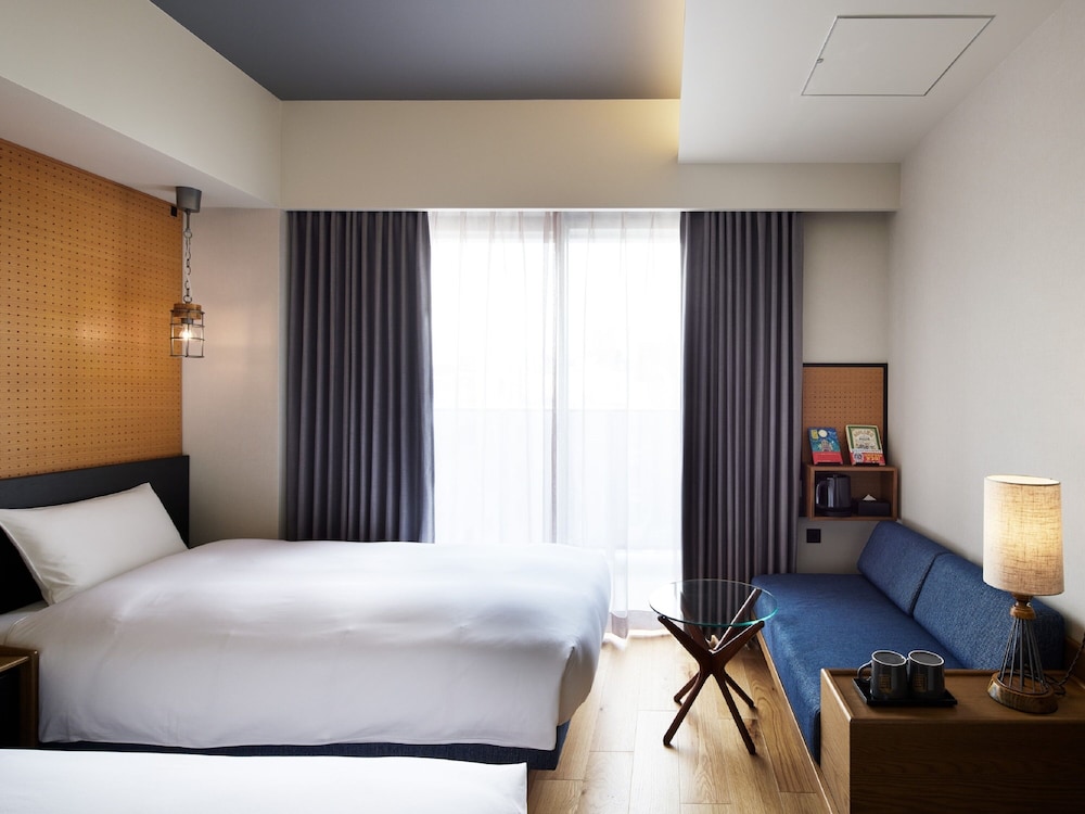 MODERATE, TWIN BEDS
