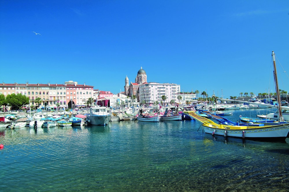 pierre and vacances promenades des bains