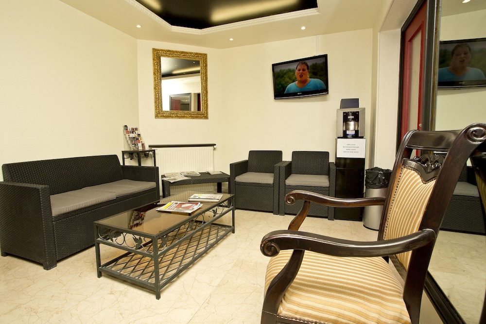 Hipotel Paris Voltaire Bastille 35/55