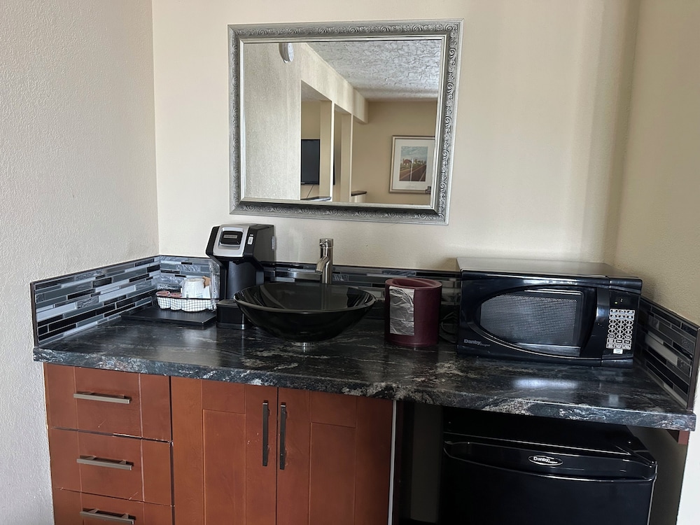 Wyndham Garden Medicine Hat Conference Center 41/46