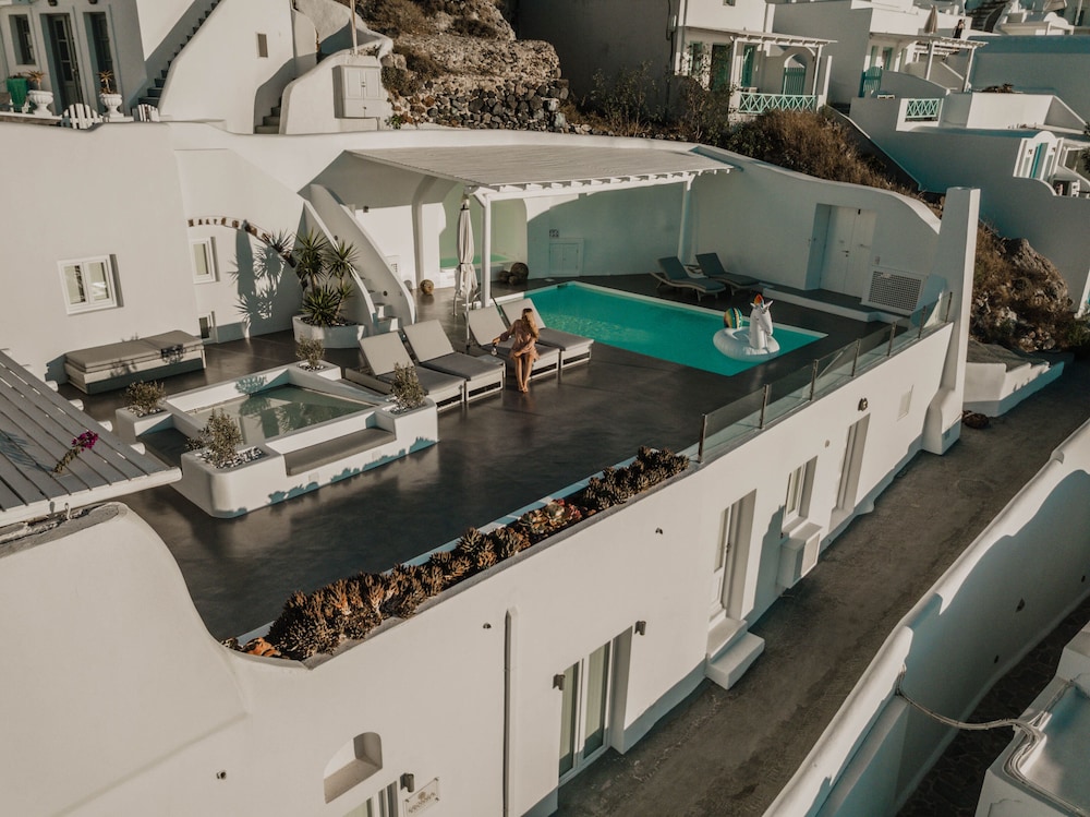 Erossea Villa Santorini Imerovigli 46/50