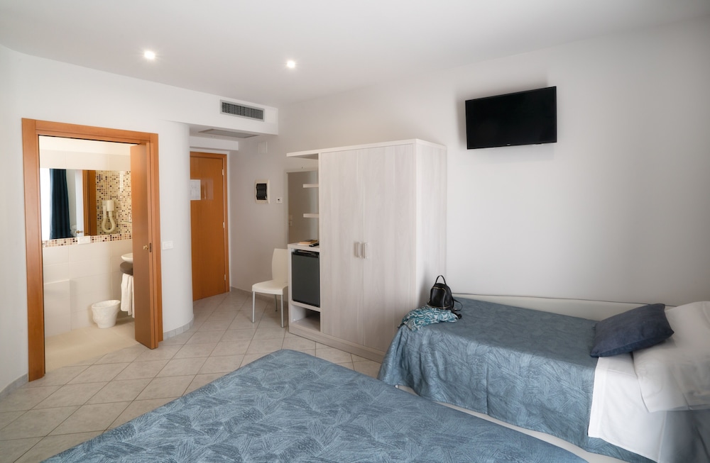 Hotel Sirio 23/44