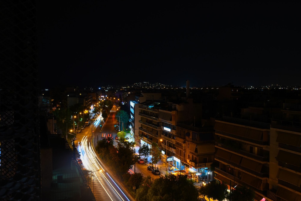 Thisean Modern Suites 8/50