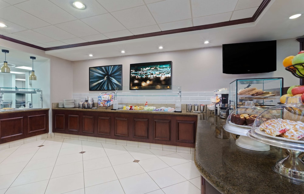 Hilton Garden Inn Annapolis 44/65
