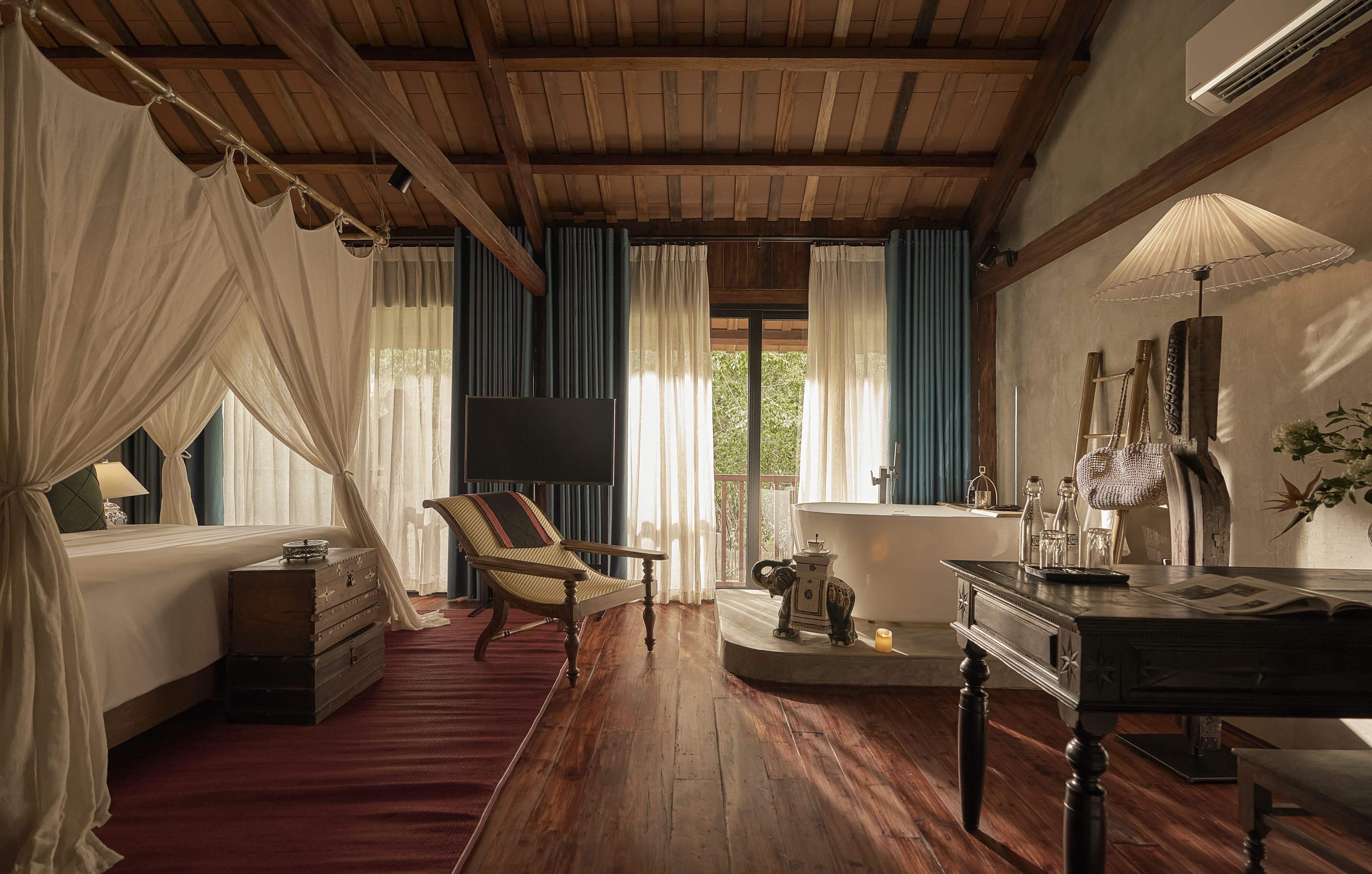 2 Bedrooms, Pool, Villa