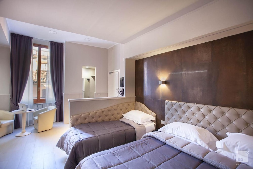 Hotel Cavour 19/49