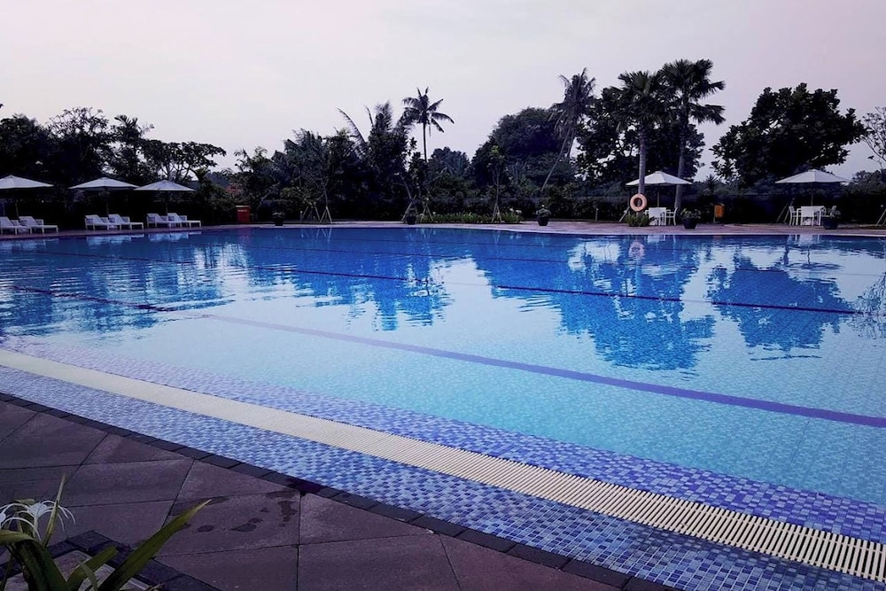 Barata Hotel Near Bandara Soekarno Hatta 16/32