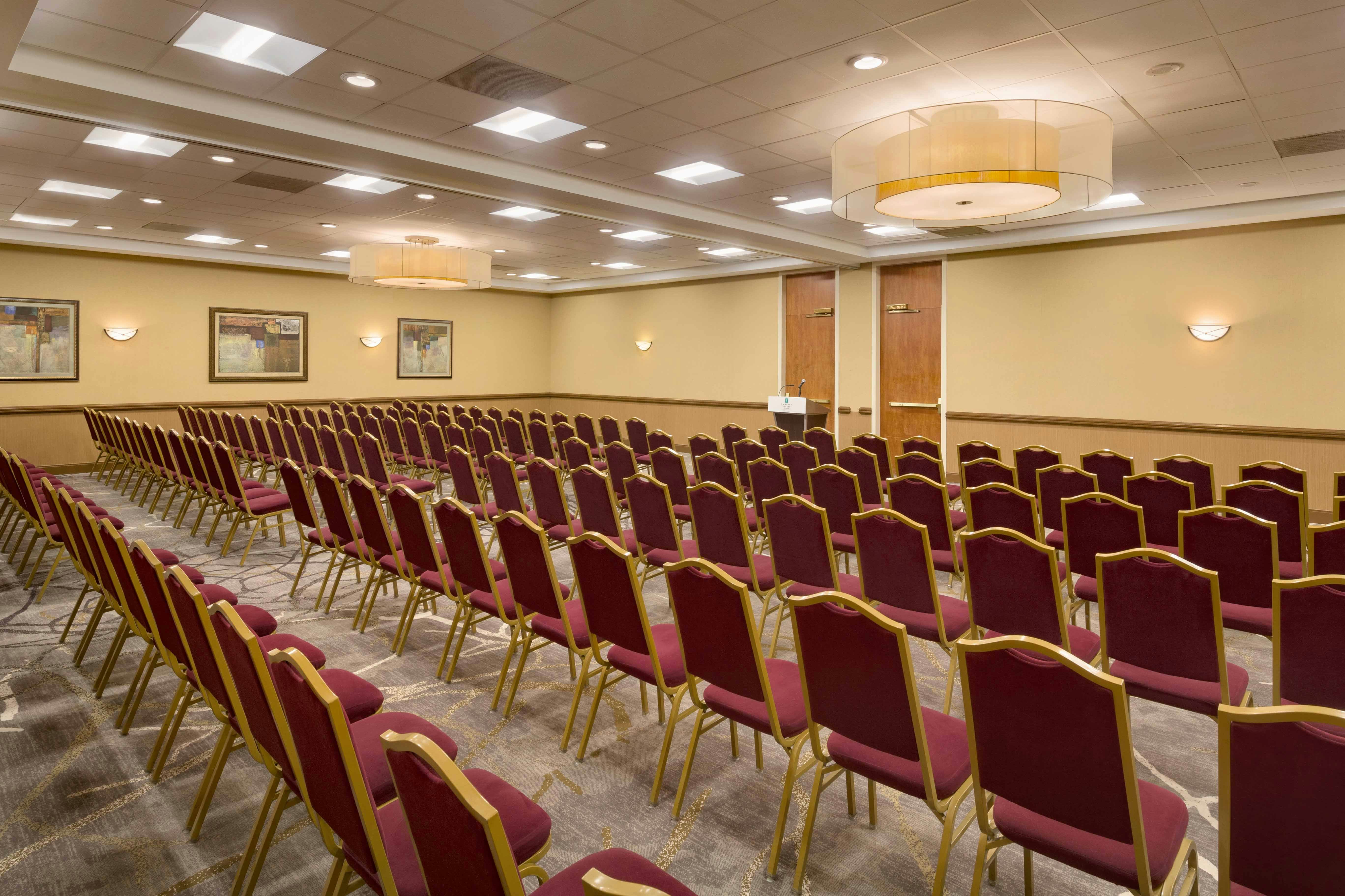 Embassy Suites By Hilton Baltimore At Bwi Airport 57/63