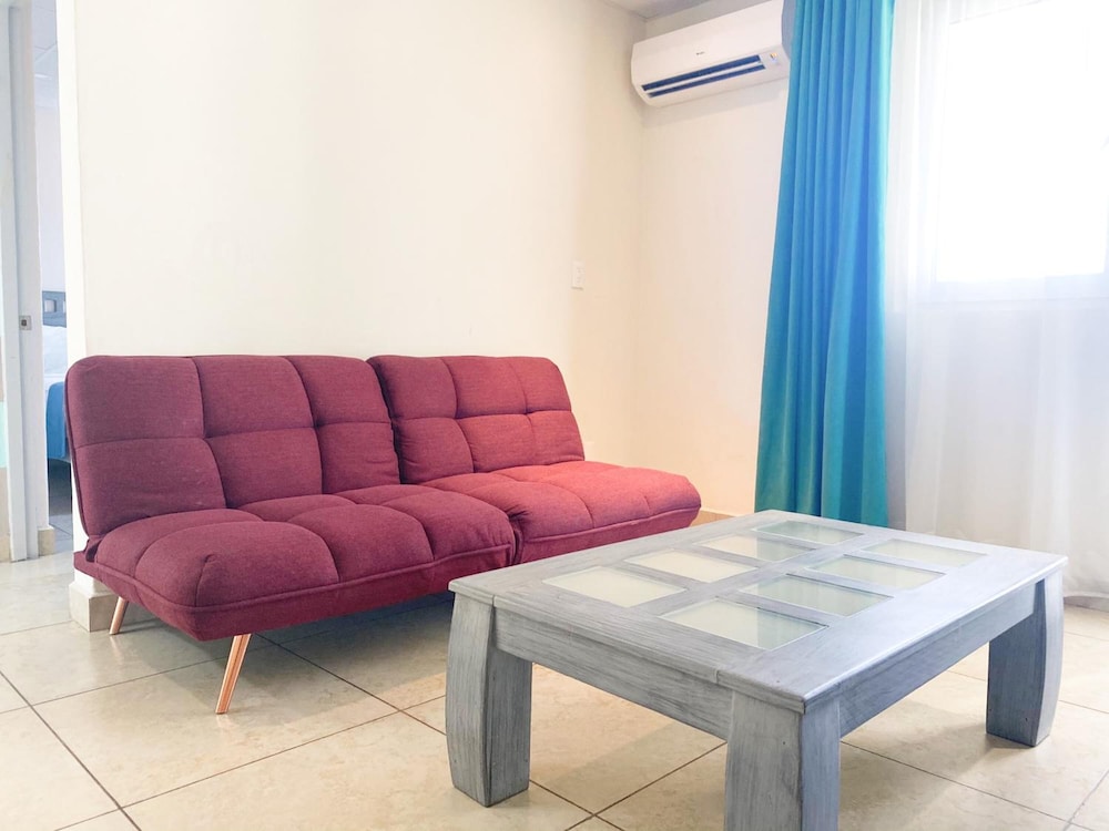 Santa Maria Hotel And Suites 27/47