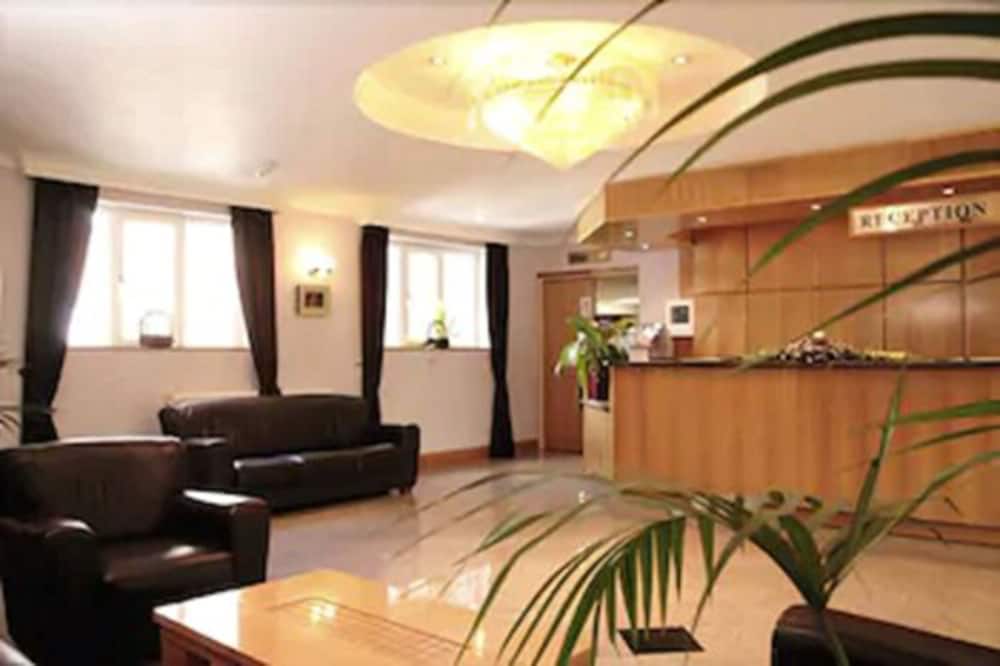 Parkside International Hotel 3/41