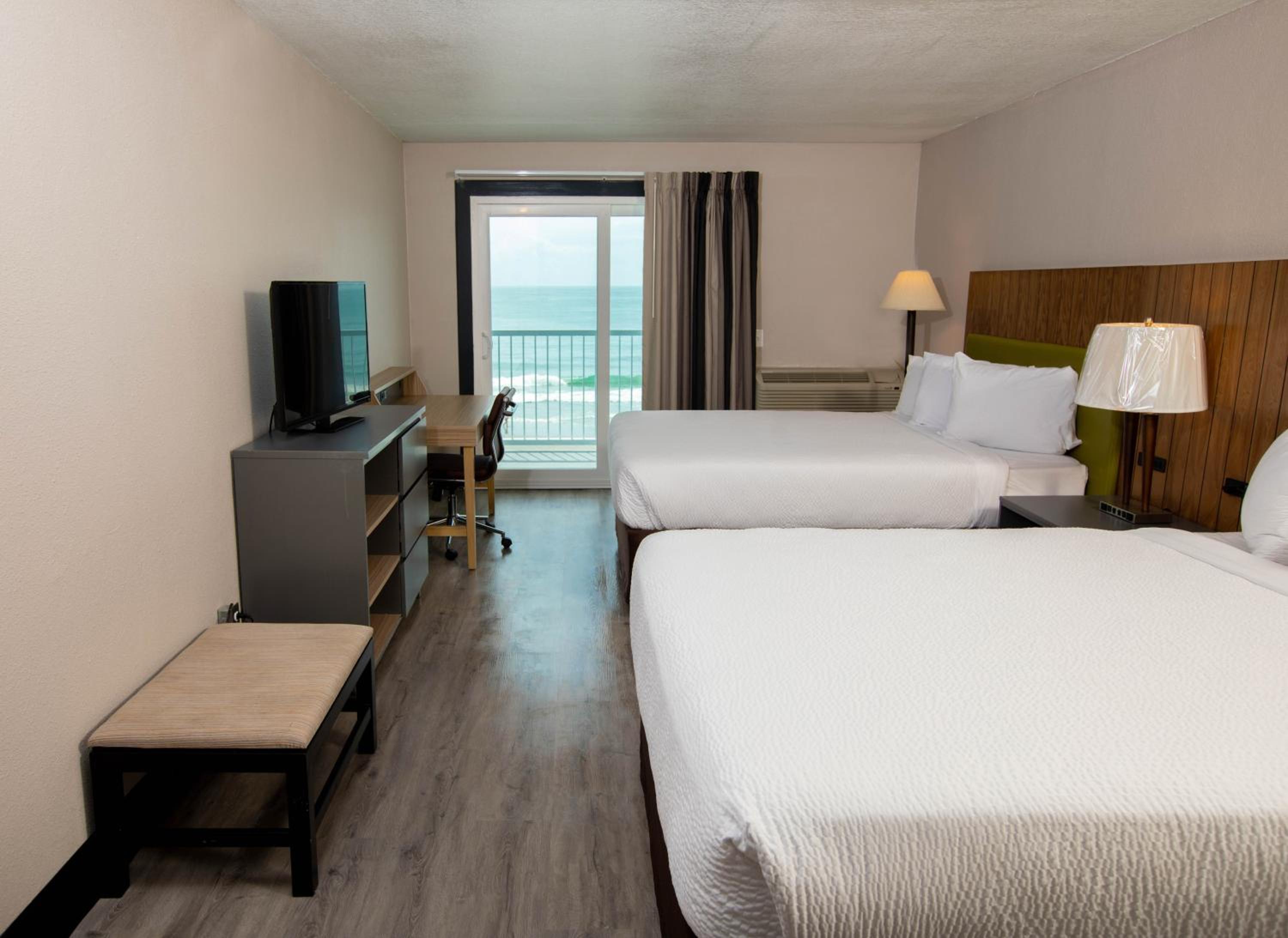 Room, 2 Queen Beds, Ocean Front