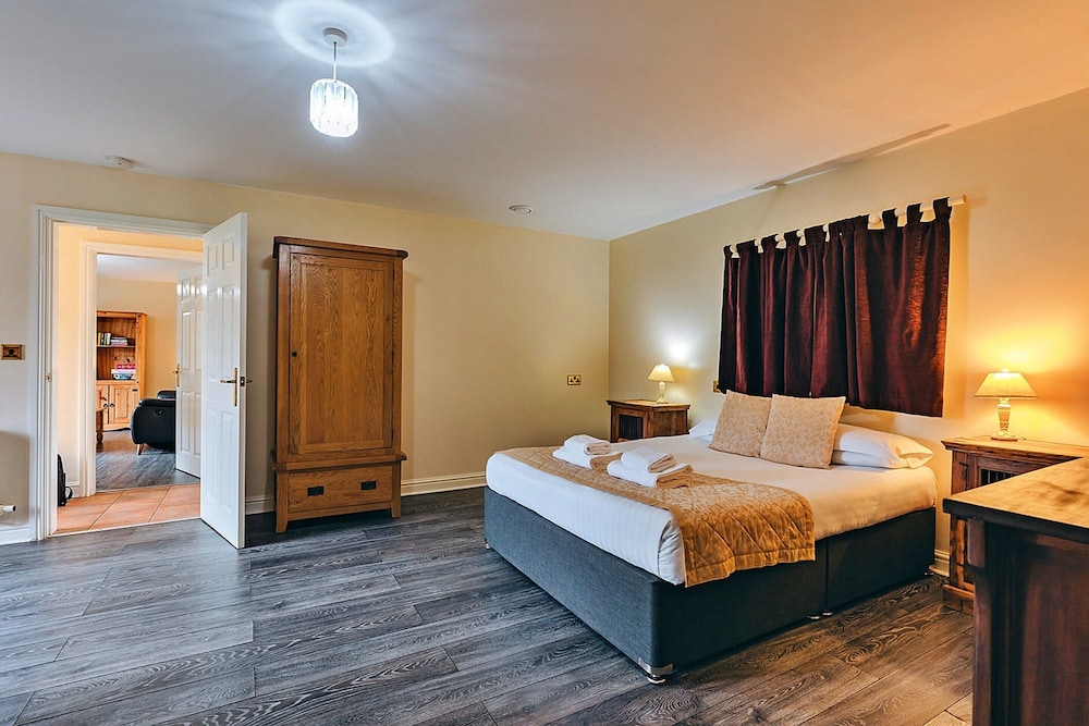 Netley Hall 13/50