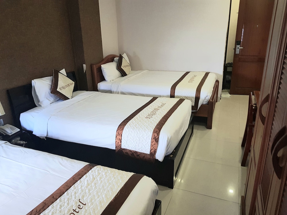 Kingdom Hotel 16/31
