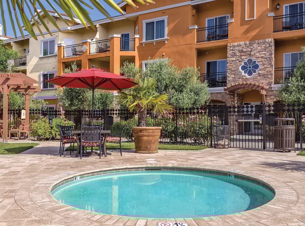Vino Bello Resort 9/45