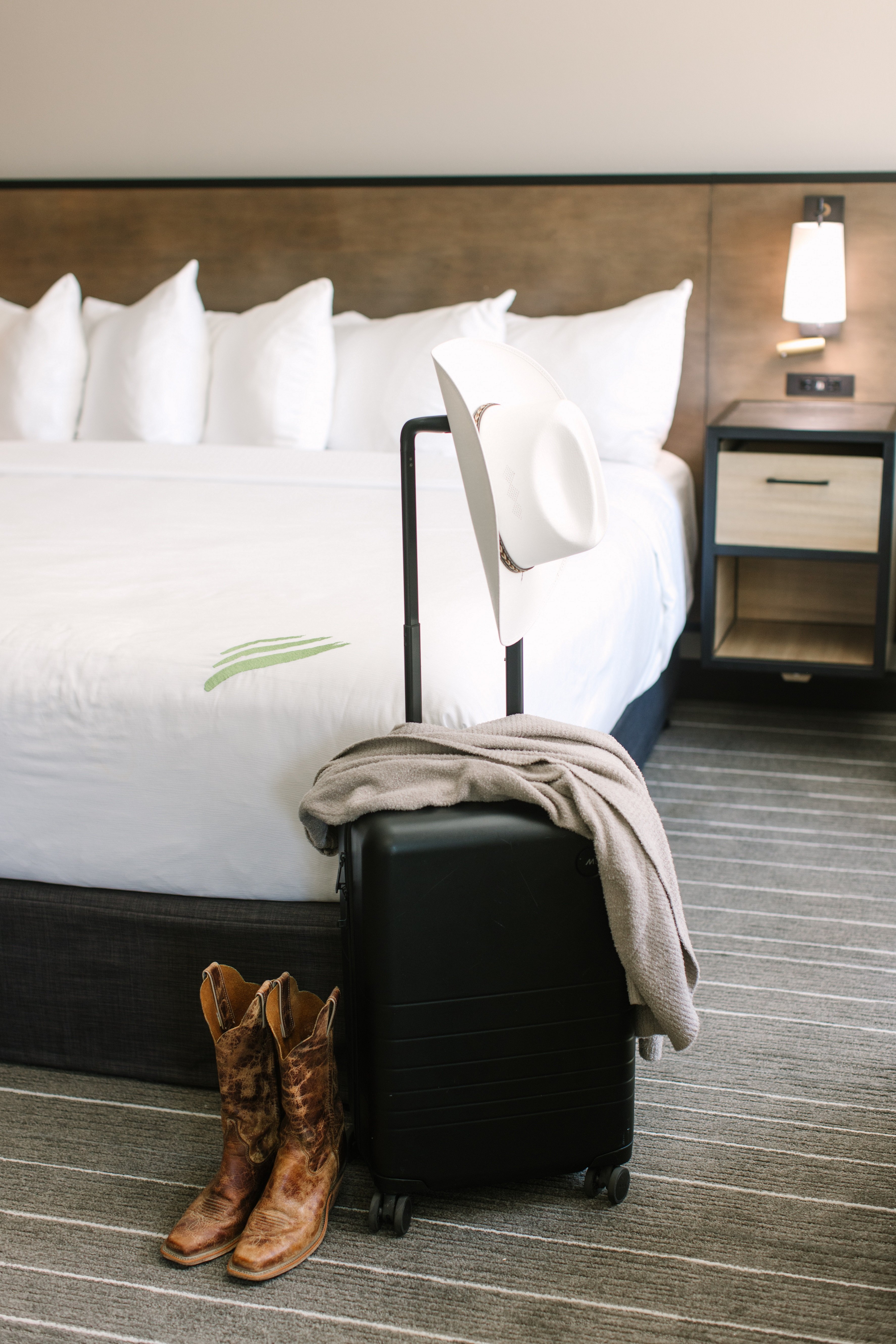 Hotel Windrow Downtown Ellensburg 10/25