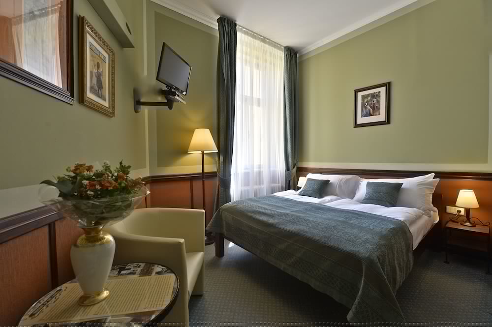 Classic Double or Twin Room