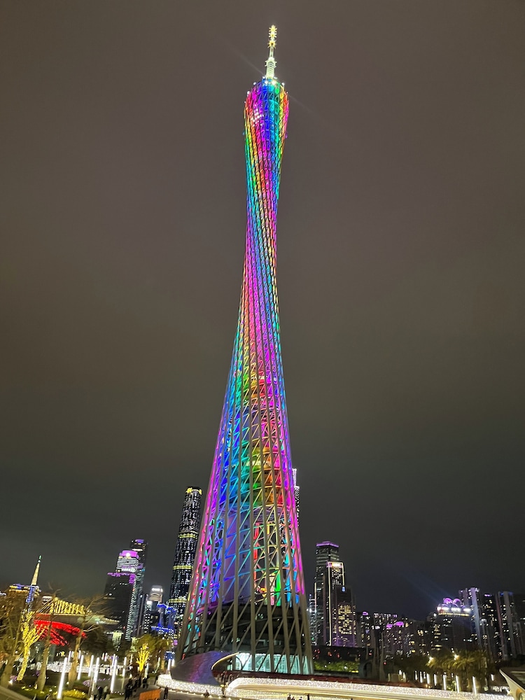 Guangzhou Baiming Fangyuan Apartment 41/47