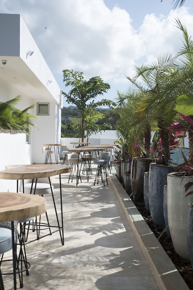Saman Boutique Hotel 48/50
