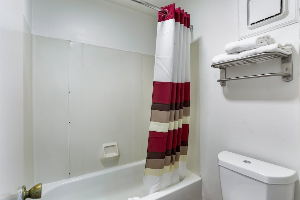 Red Roof Inn Monteagle – I-24 (ex Motel 6 Monteagle TN) 14/28