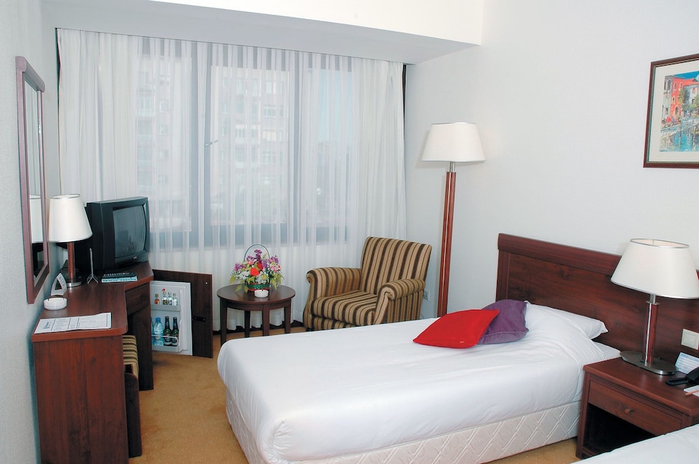 STANDARD, TWIN BEDS