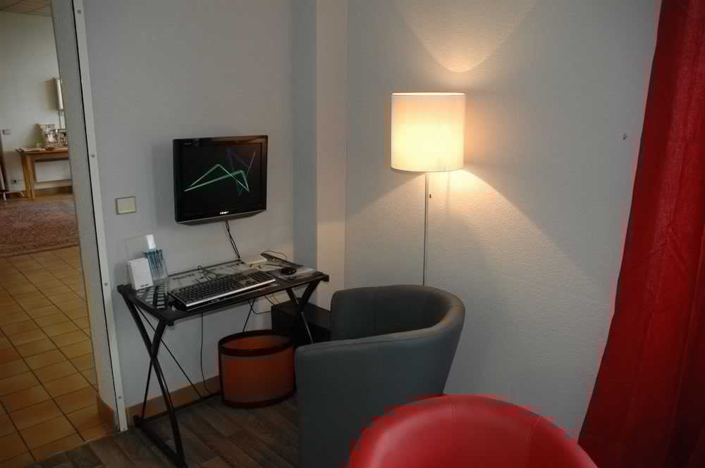 Hotel Le Relais Pau Lons 30/53