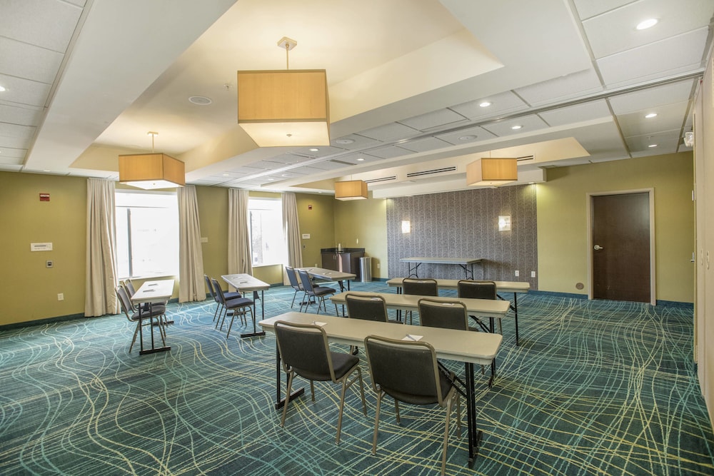 SPRINGHILL SUITES PUEBLO DOWNTOWN 45/47