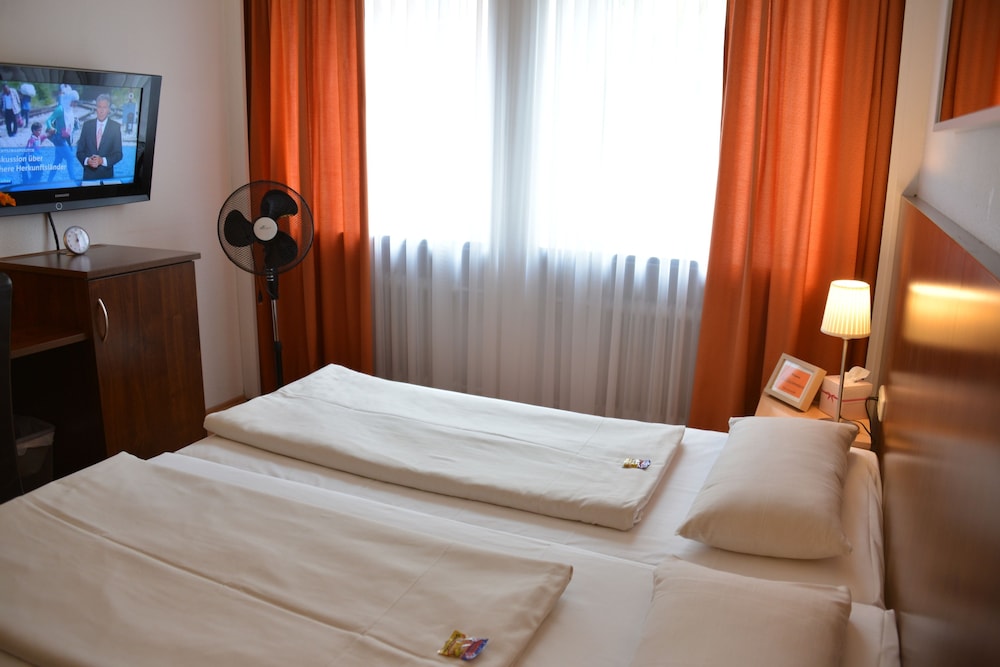 Hotel Italia 17/62