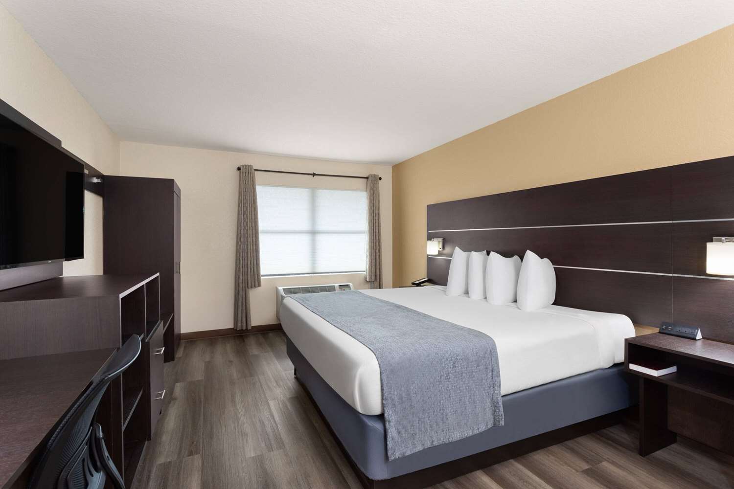 Baymont By Wyndham Punta Gorda/Port Charlotte 17/50