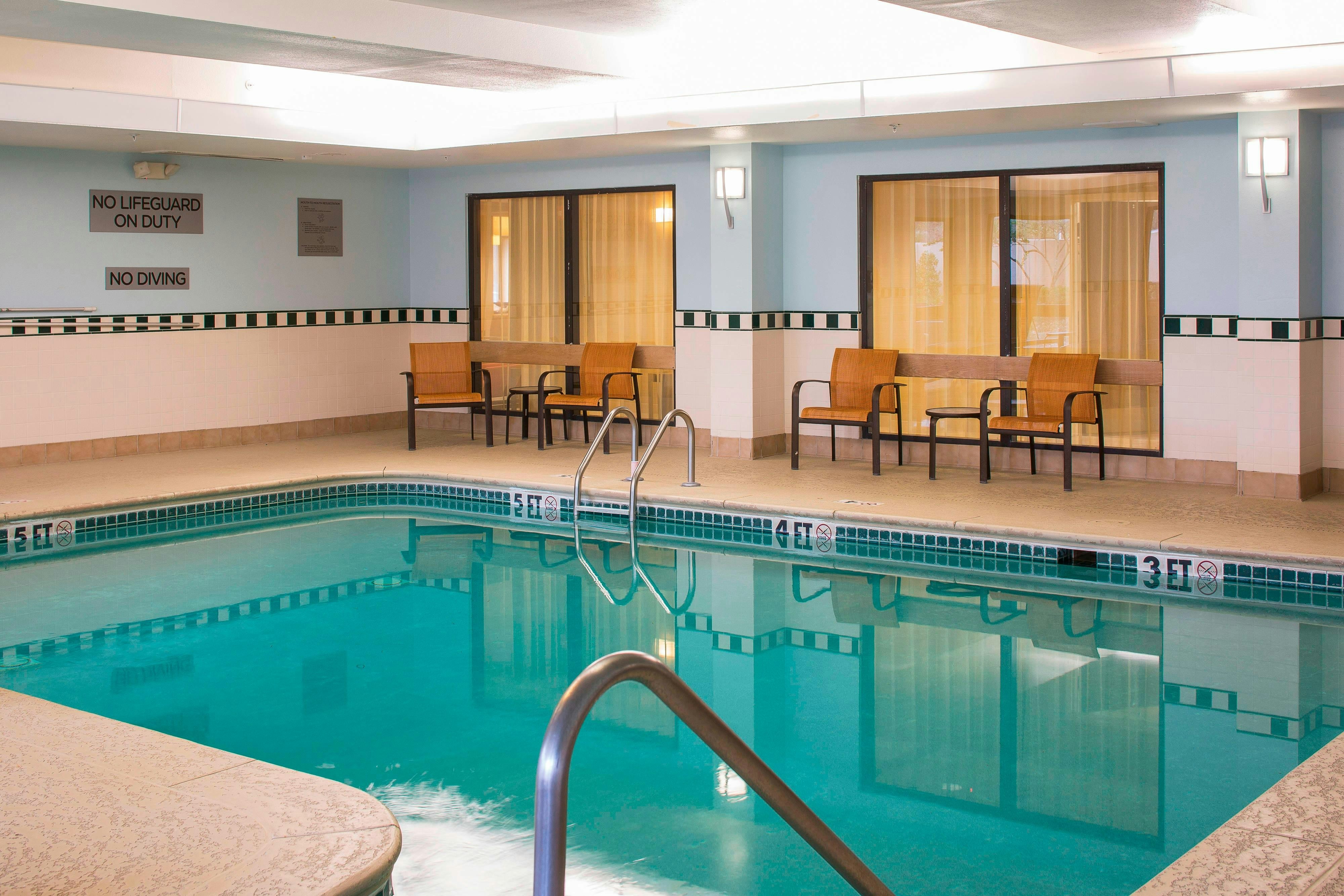 Courtyard Baton Rouge Siegen Lane 18/33